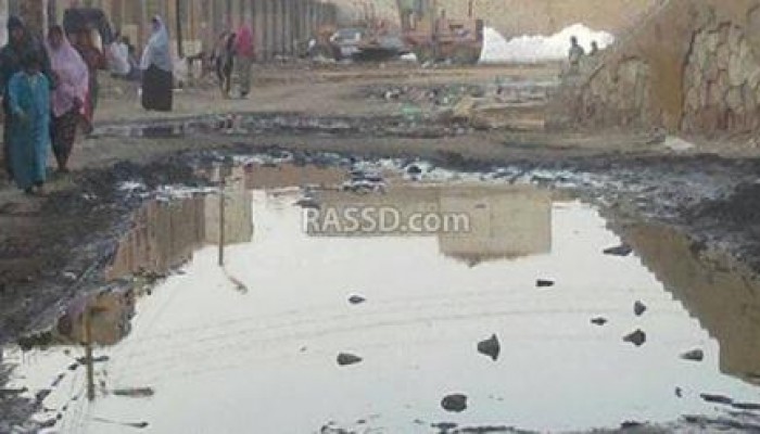 اهمال مسؤولي الانقلاب مستمر .. أزمة الصرف الصحي بالميمون مستمرة.. والسبب: "مفيش عربات كسح"