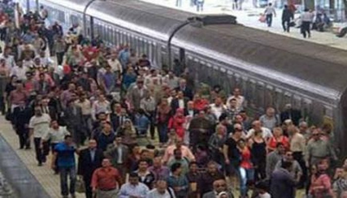 مسؤولو الانقلاب للمواطنين : رفع أسعار تذاكر القطارات بداية من اليوم