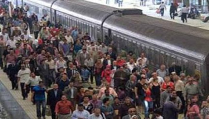 مسؤولو الانقلاب للمواطنين : رفع أسعار تذاكر القطارات بداية من اليوم