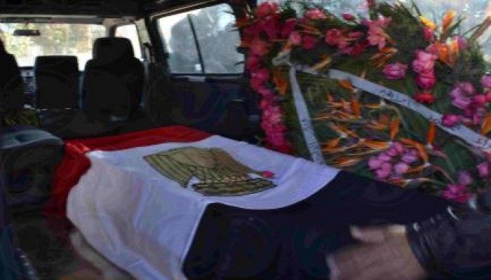 بالفيديو..والد مجند قتيل في سيناء: رأيت 100 قتيل في مشرحة مستشفى المعادي