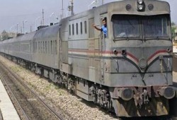 مصرع فتاة تحت عجلات القطار بأسيوط