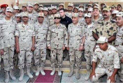 عربي 21: منافسة شرسة بين "السيسي" و"صدقي صبحي" على الجيش