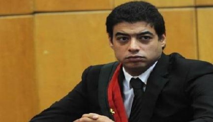 بالفيديو.. نجل "هشام بركات" ممثلا لنيابة الانقلاب في هزلية التخابر ضد الرئيس مرسي