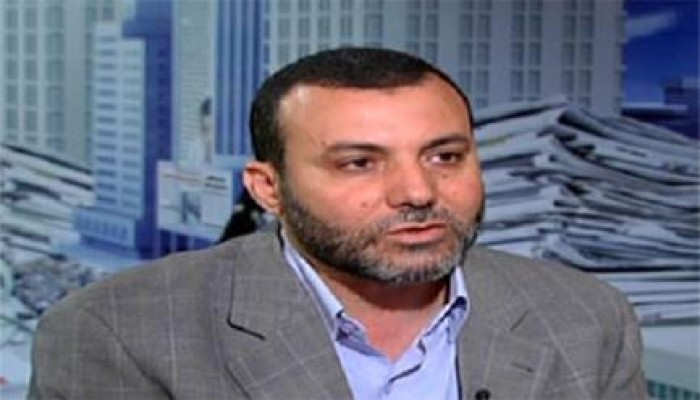 عامر شماخ يكتب : بل صراع بين شعب ولصوص