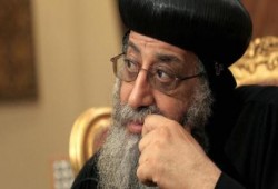تواضروس يوقف عظته الأسبوعية 3 أعوام ..ونشطاء نصارى "بيهرب من مواجهتنا..بعد أن تحول لمخبر"