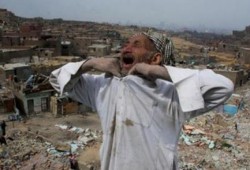 مصريون: المعيشة "زفت".. وناس تأكل من الزبالة (فيديو)