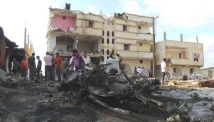 المرصد: مقتل أم وأطفالها الأربعة في الشيخ زويد جراء قصف "إف 16"