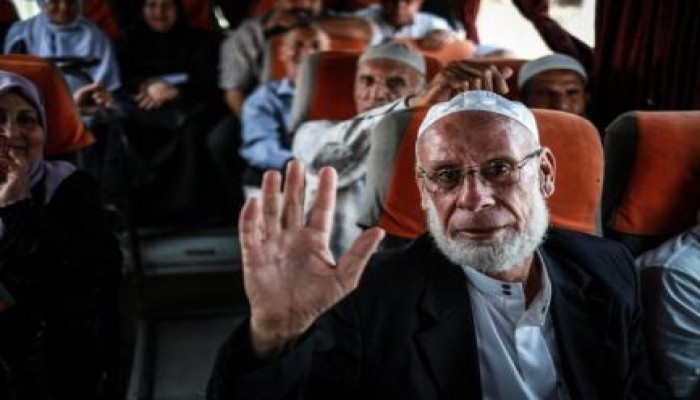 800 فلسطيني يغادرون غزة لإحياء "ليلة القدر" في المسجد الأقصى