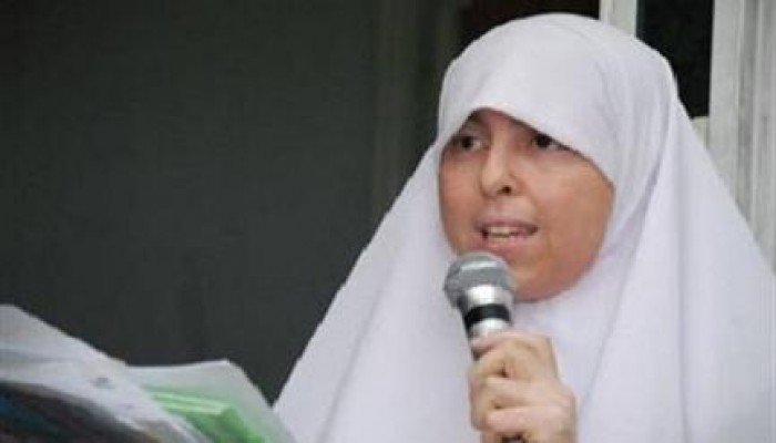 عائشة الشاطر ترصد جرائم العسكر في رمضان