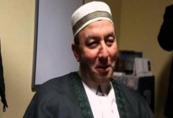 السلطات الانقلابية تمنع الشيخ ‫محمد جبريل‬ من السفر أثناء توجهه إلى ‏لندن‬