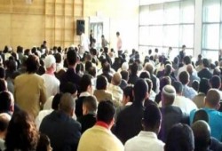 لأول مرة التليفزيون الألماني يعلن نقل صلاة عيد الفطر على الهواء