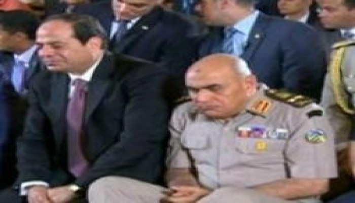 العربي الجديد : "ضرب غزة" سبب الخلاف بين السيسي وصبحي