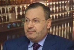 منصور: السيسي يستورد السلاح ومنها طائرات "رافال" لقتل الشعب المصري