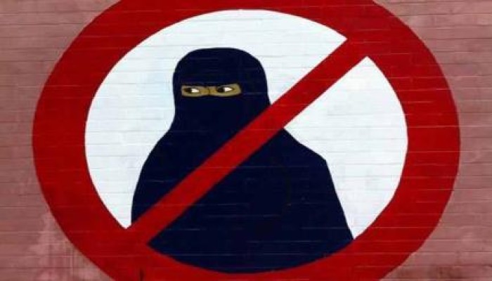 حرب عالمية على الإسلام .. حظر ارتداء النقاب واعتقال المنتقبات بتشاد