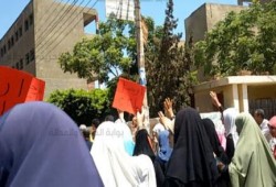 بالفيديو  .. نساء ضد الانقلاب على رأس "عيدكم ثورة" بالمنوفية وسيناء