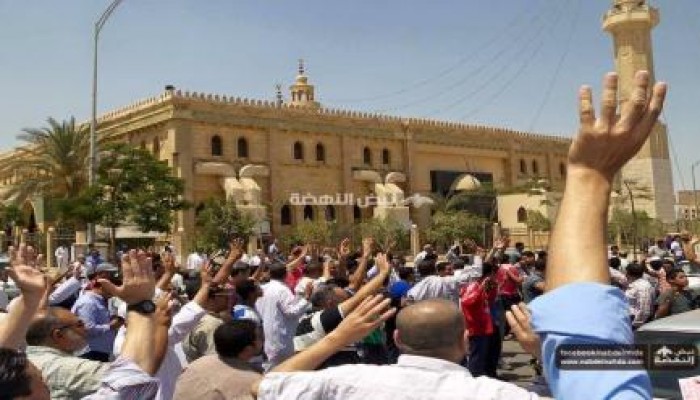 ثوار أكتوبر يتظاهرون رفضاً للحكم العسكرى في جمعة "عودوا إلى ثورتكم"