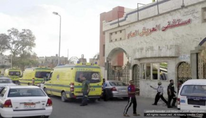 مصابي انفجار حافلة نقل جنود شرطة بالعريش يصلون إلى 18