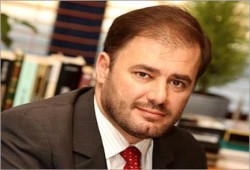 "خنفر" في افتتاح "هافنجتون بوست عربي": لن ننحاز لمراكز النفوذ علي حساب الناس