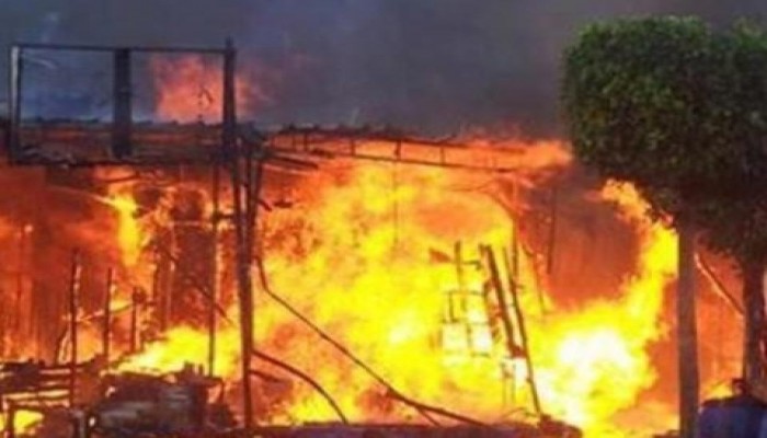 نحس الانقلاب مستمر .. حريق في مصنع زيوت بالمنيا