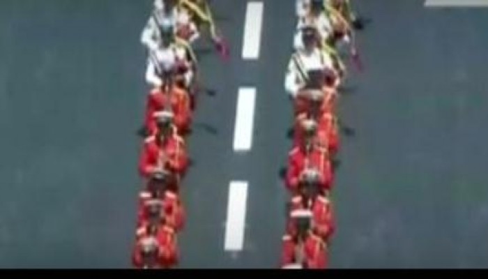 جيش السيسي يعزف "لبيك إسلام البطولة" من أناشيد الإخوان التراثية في حفل الحربية (فيديو)