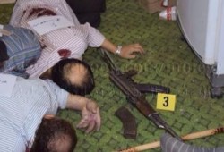 "هيومن رايتس" تشكك برواية القاهرة حول استشهاد 9 من قادة الإخوان