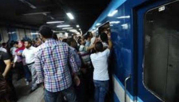 توقف حركة الخط الثالث للمترو والسخط والغضب يعمّ بين المواطنين