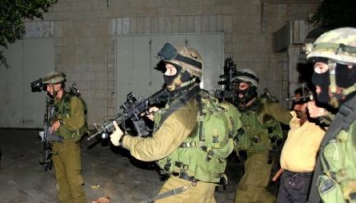 فلسطين.. مداهمات واسعة لمنازل المواطنين بقباطية شرق جنين