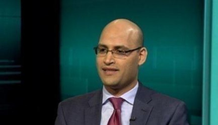 خليل العناني: "أبو فلاتر والإنتهاك الفاضح للغة العربية"