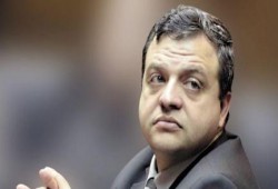 شرابي ساخرا: صفقت للمدام وهي ترقص في احتفال "الترعة"..انتظر الدولارات