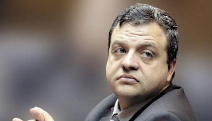 شرابي ساخرا: صفقت للمدام وهي ترقص في احتفال "الترعة"..انتظر الدولارات