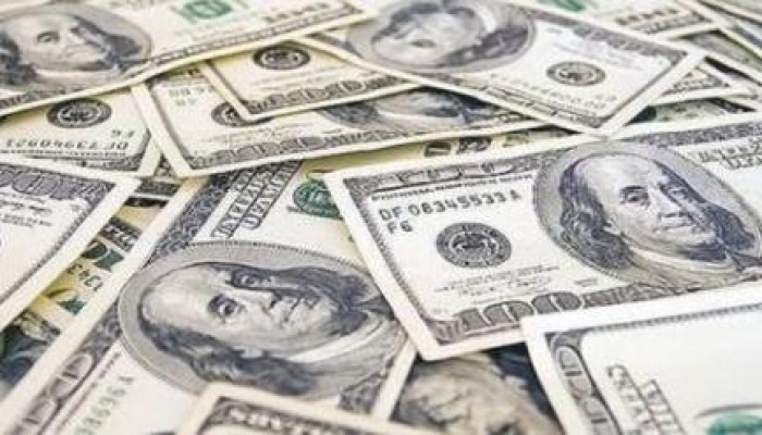 سعر الدولار في السوق الرسمى و السوداء اليوم الاثنين
