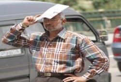 الأرصاد : درجة الحرار ستصل 55 مئوية وتحذر 3 فئات من النزول للشارع