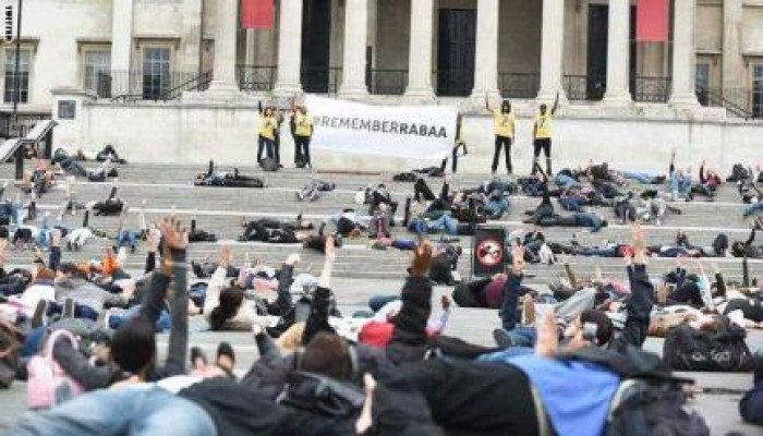 "تويتر وفيس بوك" ينتفض لدماء شهداء رابعة "بهاشتاجات" رابعة