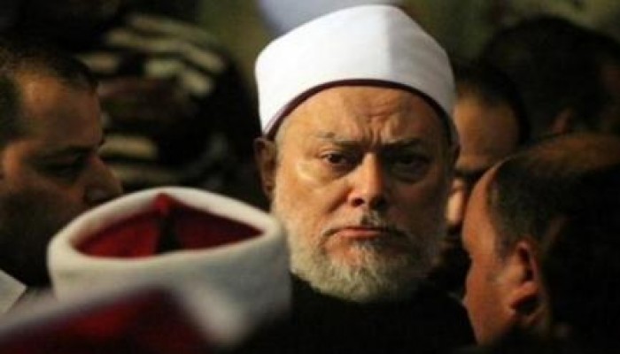 إعلامي سعودي لـ"علي جمعة": ماذا بقي من الحرام عندك لم تحلله؟