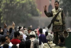 العسكر الانقلابي يحكمون بالسجن على 26 ضابط بالجيش بتهمة التخطيط لانقلاب عسكري!!