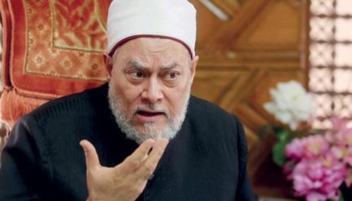 نيفين ملك لمفتى العسكر: المجددون الجدد