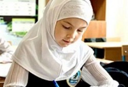 “الإندبندنت”: سلطات الانقلاب تعيد مصر للوراء عبر أزمة “الحجاب”