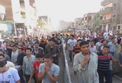 بالصور .. حشد مهول بالفيوم في جنازة شهيد التعذيب "أحمد حامد"