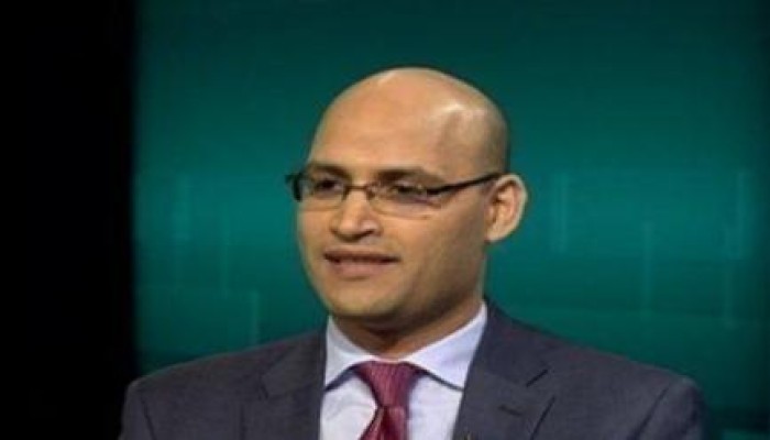 العناني: الانقلاب يأكل أبناءه المخلصين