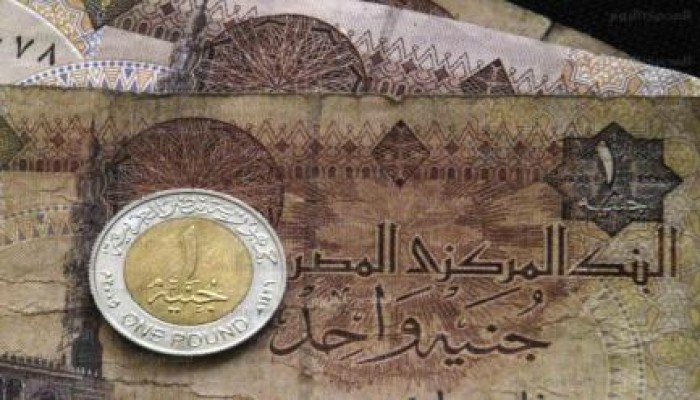 وكالة بلومبيرج: سياسات الانقلاب تفقد الجنيه 22% من قيمته خلال عامه