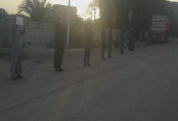 فعالية مناهضة للانقلاب العسكري على الطريق الصحراوى الشرقى بالأقصر