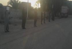 فعالية مناهضة للانقلاب العسكري على الطريق الصحراوى الشرقى بالأقصر