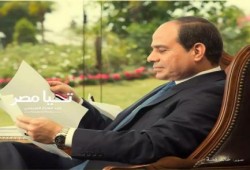 السيسي يستعين بمصور ممثلات الخلاعة ويفشل في تعليم زوجته "الإتيكيت"