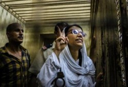 شقيقة ماهينور المصرى:"القومي لحقوق الإنسان" تجاهل حقوق السجينات ونفذ أوامر وتعليمات الامن