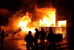 نحس السيسي: مصانع السويس تلتهمها النيران