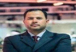 بيومي : السيسي وأمثاله هم سبب أزمة اللاجئين