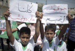 فلسطين.. استشهاد والدة الطفل الشهيد علي  دوابشة متأثرة بحروقها