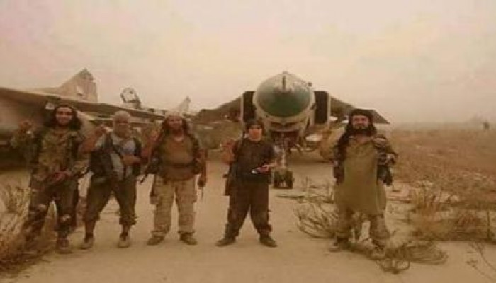 سوريا : جيش الفتح يدخل مطار أبو الظهور العسكري