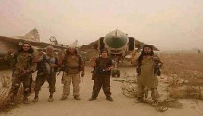سوريا : جيش الفتح يدخل مطار أبو الظهور العسكري