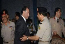 صورة السيسي "راعي الفساد" تشعل التواصل